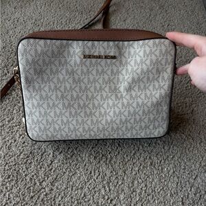 Michael Kors Cross body bag | Good condition